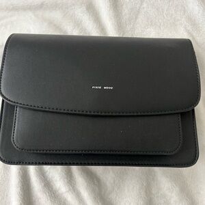 Pixie Mood Elegant Black Clutch